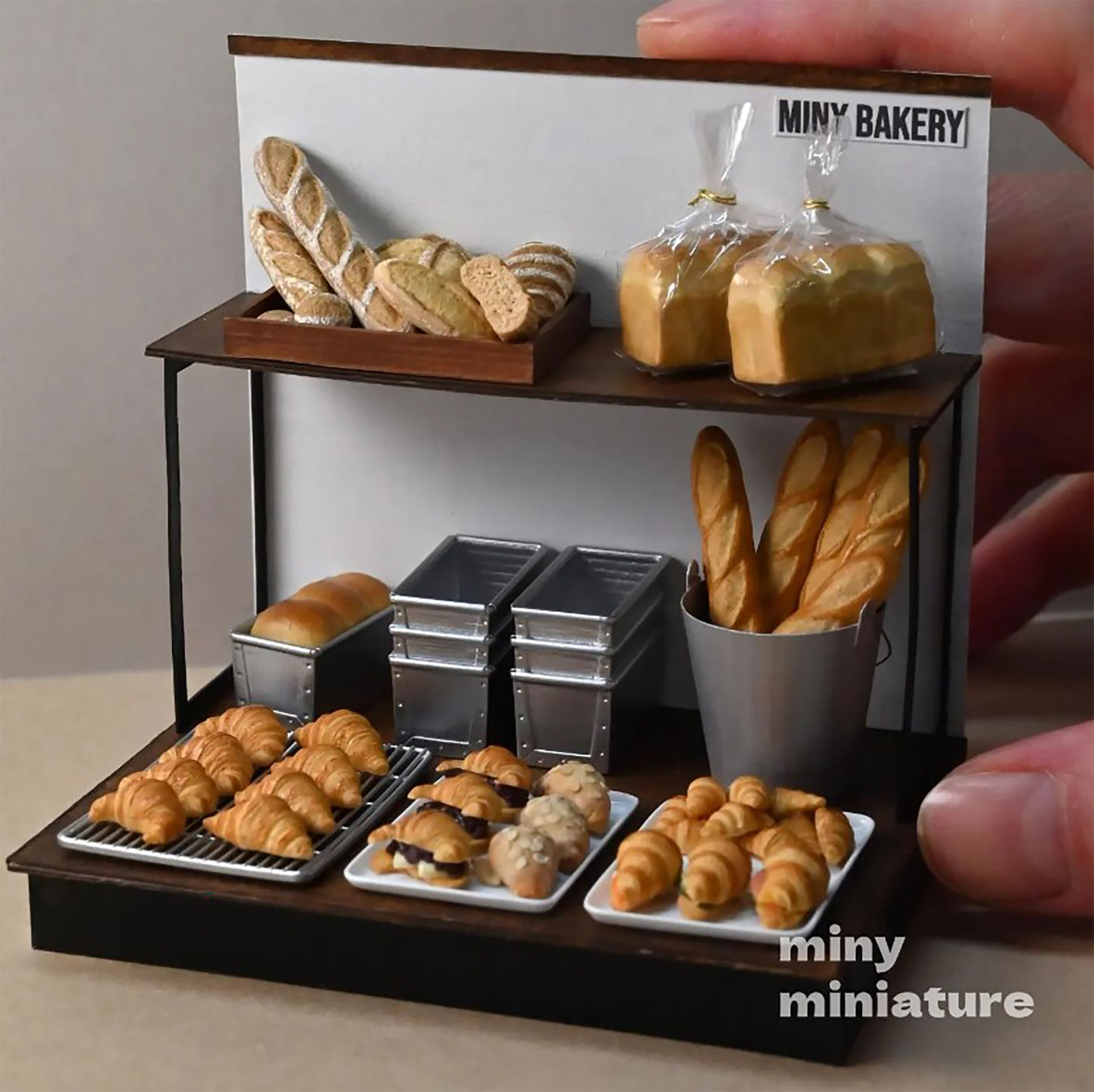 ミニチュアフードに「おいしい」と「かわいい」を詰めるminyさん