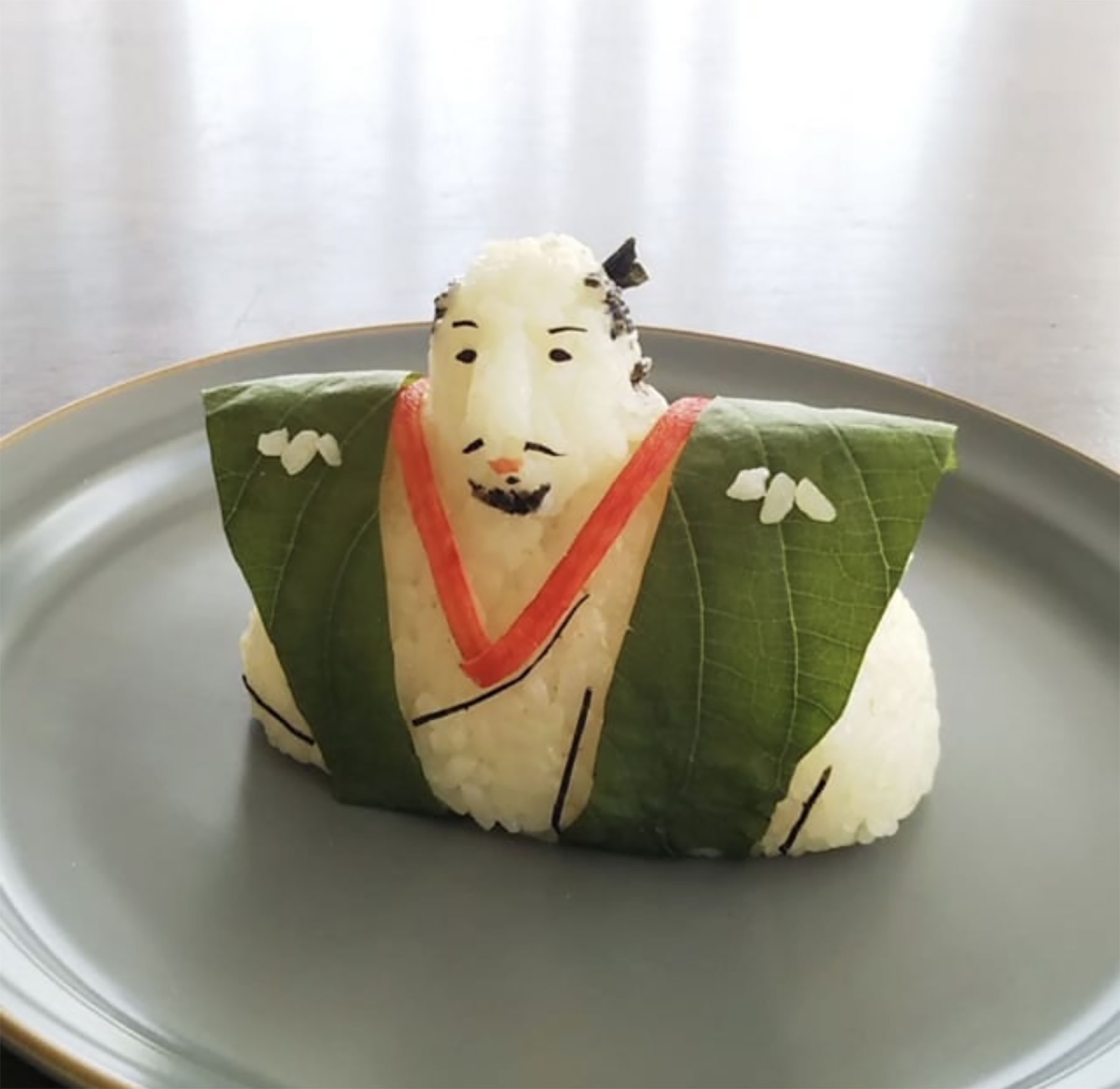 ざわつく芸術。おにぎり劇場さんの【超個性的なおにぎりアート