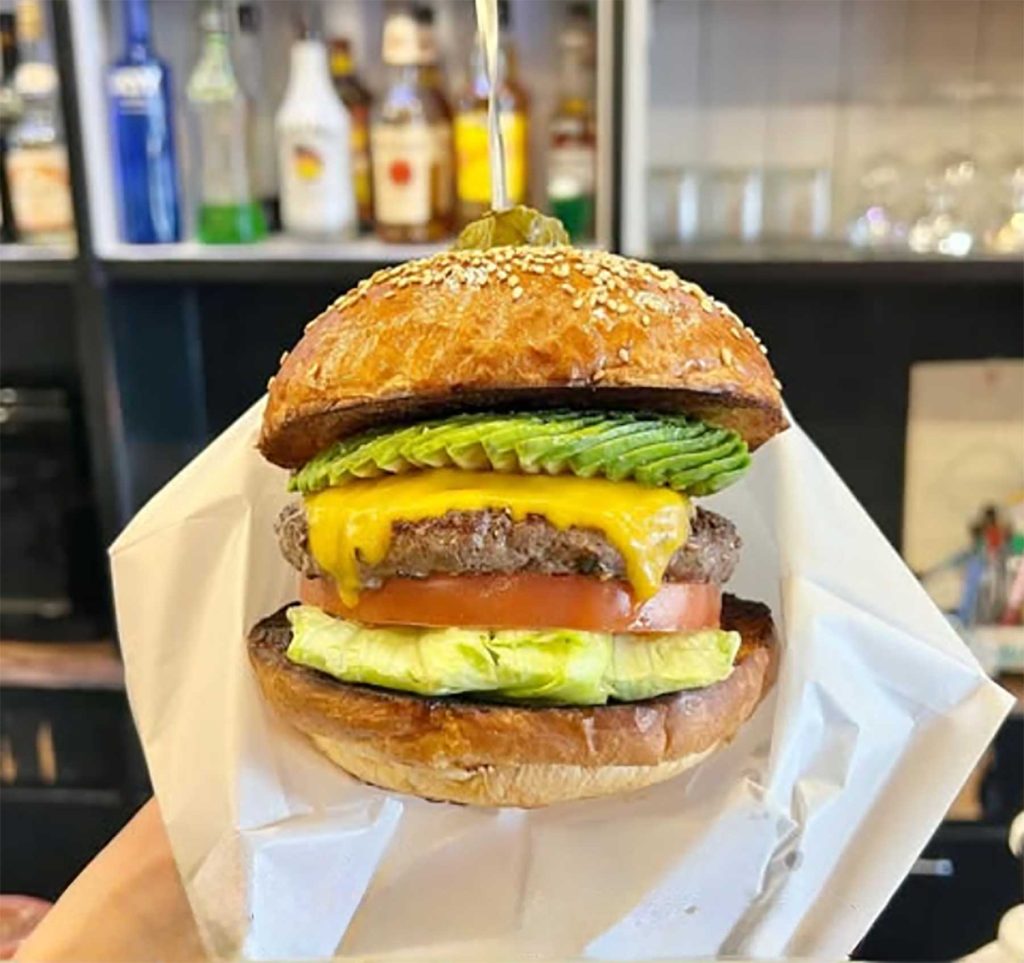 毎日全食! ハンバーガーマニア・えどぽよさんのバーガー愛と投稿術