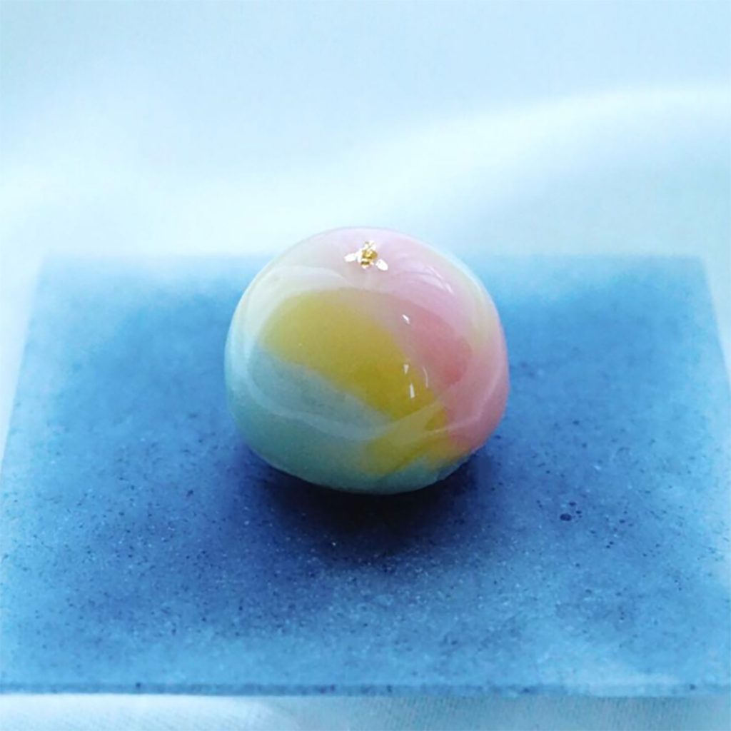 和菓子デザイナー 藤原夕貴さんは「言の葉」を和菓子で表現